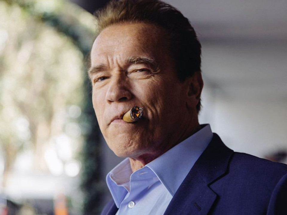 FOTO | Cum arată fiul lui Arnold Schwarzenegger la 20 de ani! Este copia tatălui său!