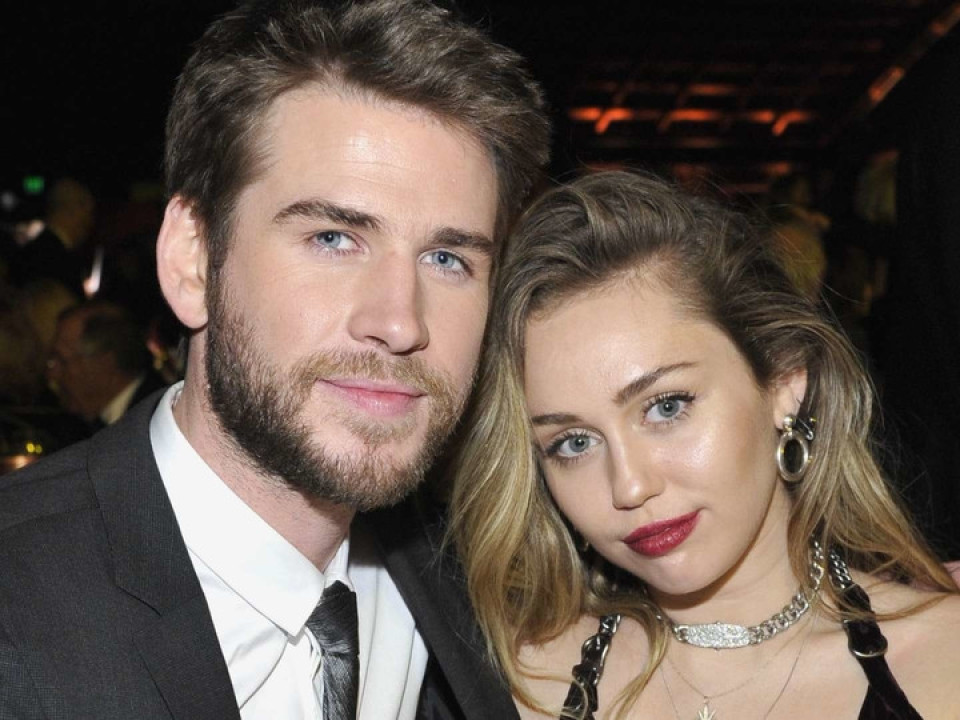 Miley Cyrus și Liam Hemsworth au fugit unul de altul la același eveniment