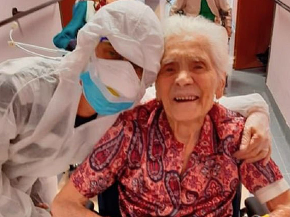 O femeie de 103 ani din Italia a supraviețuit gripei spaniole, iar acum s-a vindecat de COVID-19