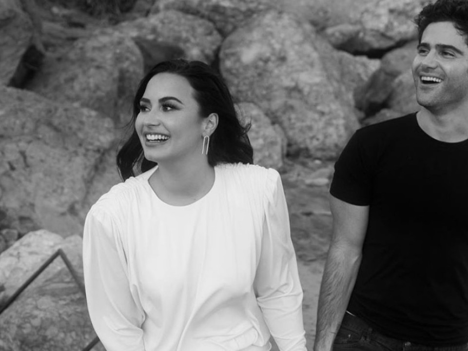 Demi Lovato nu se mai căsătorește. Artista a rupt logodna cu Max Ehrich!