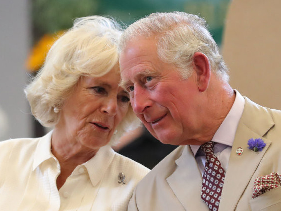 Un britanic pretinde că ar fi fiul secret al Camillei Bowles cu Prințul Charles