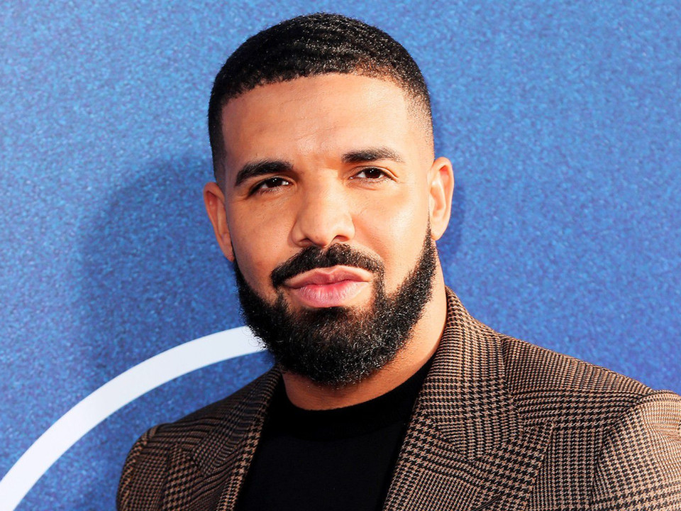 Drake spune că se confruntă cu pierderea părului, din cauza coronavirusului