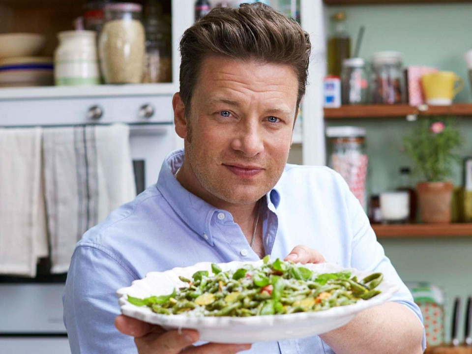 Jamie Oliver, în faliment. Cum s-a prăbușit brusc imperiul bucătarului englez!