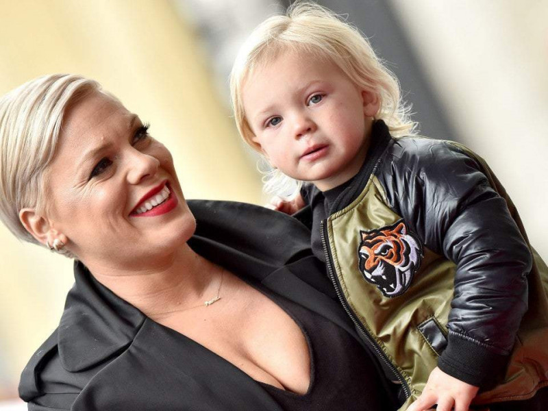 Fiul lui Pink, diagnosticat cu mai multe alergii alimentare după ce s-a vindecat de coronavirus