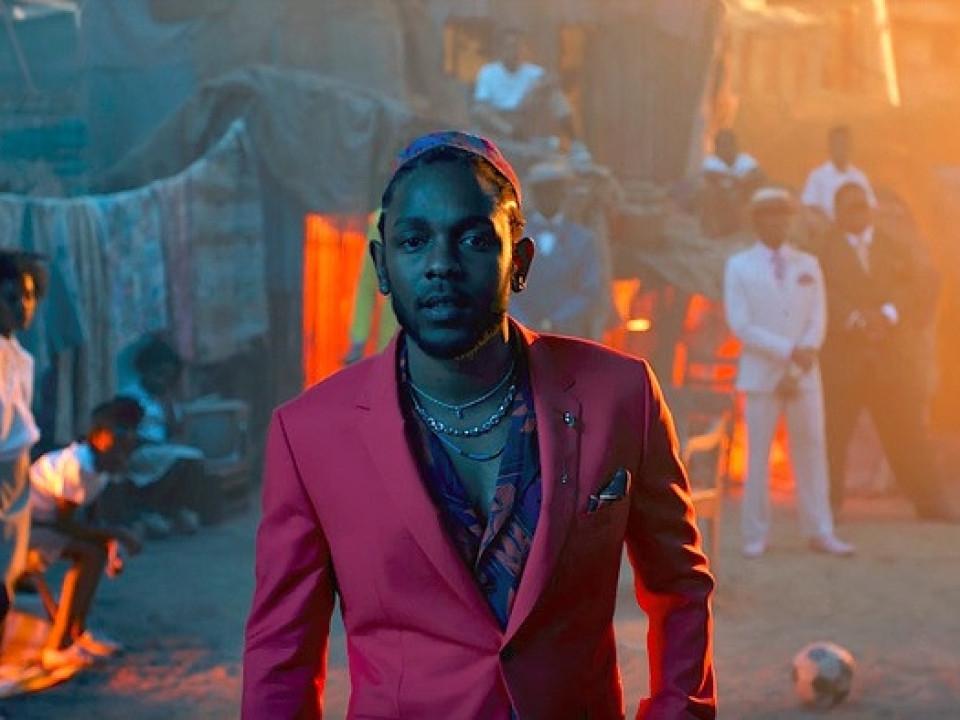 Kendrick Lamar și SZA aduc stelele mai aproape în videoclipul „All The Stars”
