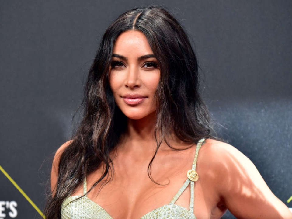 FOTO | Cum arată femeia care a cheltuit 1 milion de euro pentru a arăta precum Kim Kardashian. Asemănarea este izbitoare!