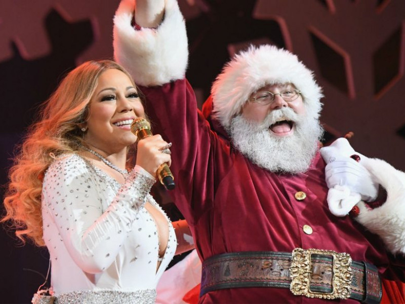 VIDEO | Moș Crăciun a sunat-o pe Mariah Carey, iar reacția ei a fost genială!