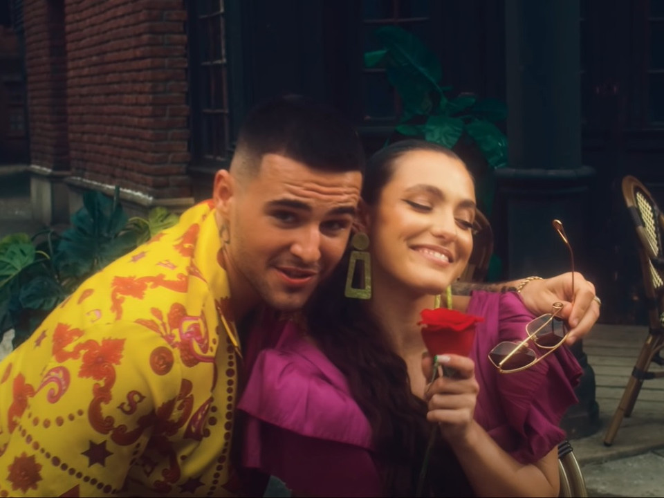 Mario Fresh și Alexia Eram, îndrăgostiți până peste cap, în noul videoclip al piesei „Bine de tot”