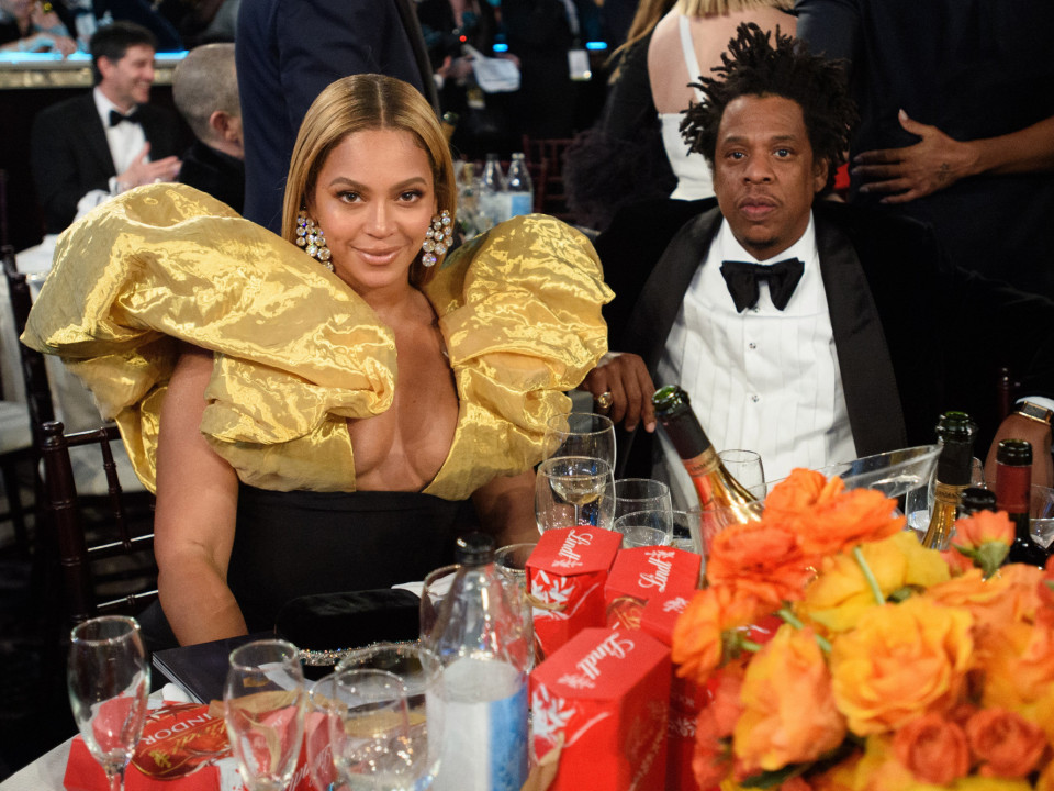 Beyonce şi Jay-Z, moment penibil la Globurile de Aur 2020. Cuplul a venit cu şampania de acasă!