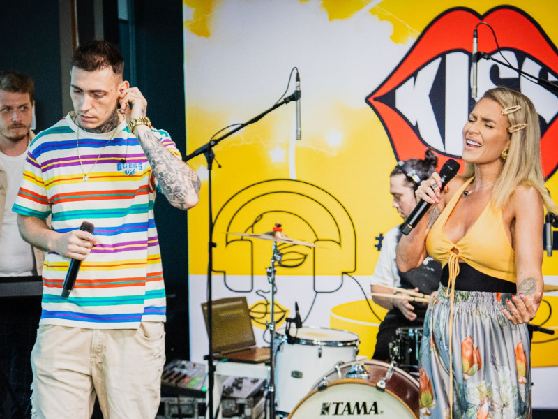 Doddy și Oana Radu au cântat LIVE la Kiss FM noul lor single „Să nu mă lași”