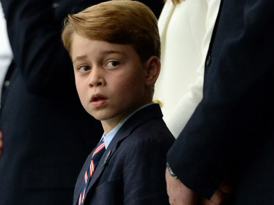 Prințul George al Marii Britanii împlinește opt ani și este deja pregătit să devină rege