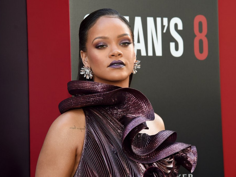 Rihanna a confirmat că pregătește un nou album pentru fanii săi! 
