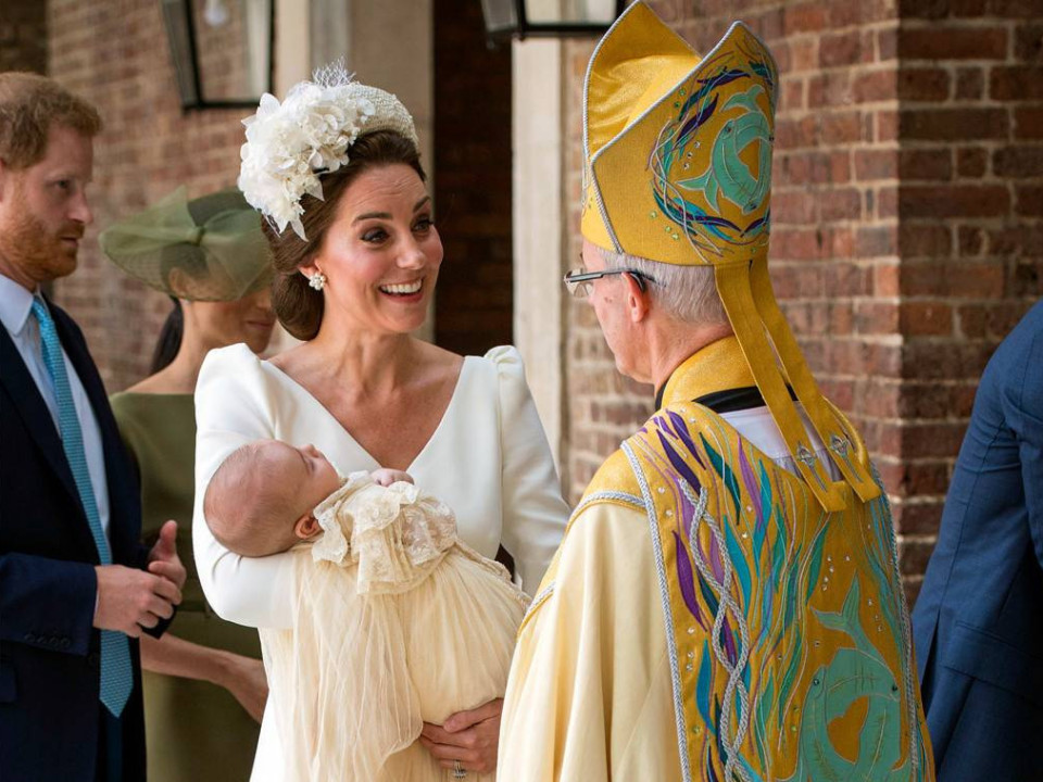 FOTO | Iată cele mai tari imagini cu membrii familiei regale, la botezul Prințului Louis
