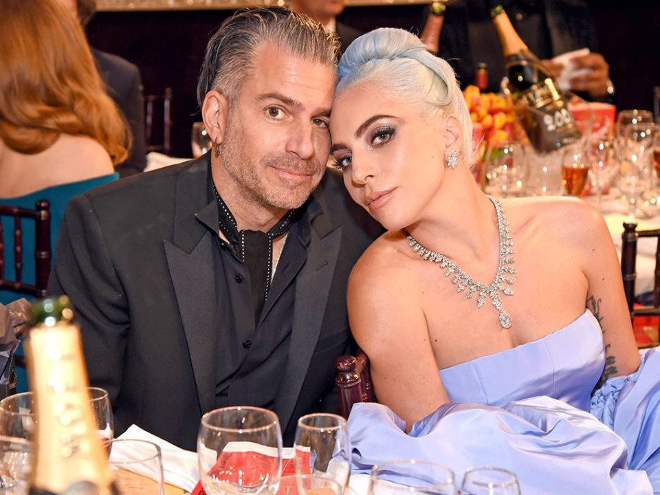Lady Gaga ar fi rămas din nou fără logodnic. Ce spun sursele despre relația celor doi!