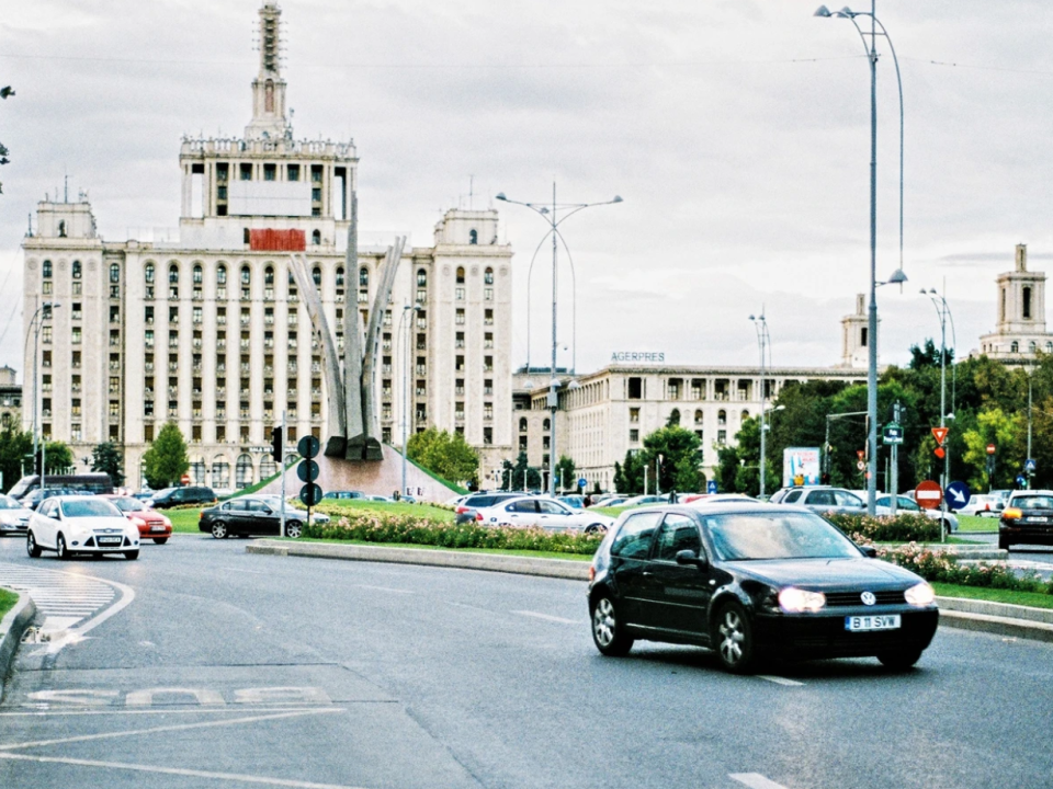 Stereotipurile despre orașe din România pe care le înveți prin pozele de pe Instagram