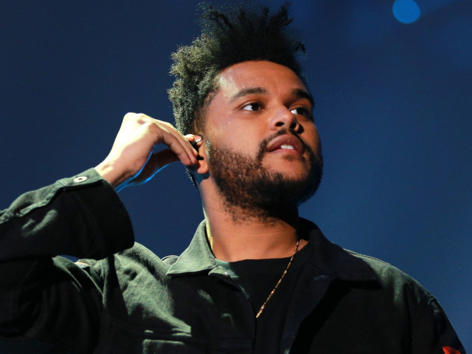 The Weeknd își șochează fanii cu o nouă înfățișare. Uite cum arată chipul artistului!