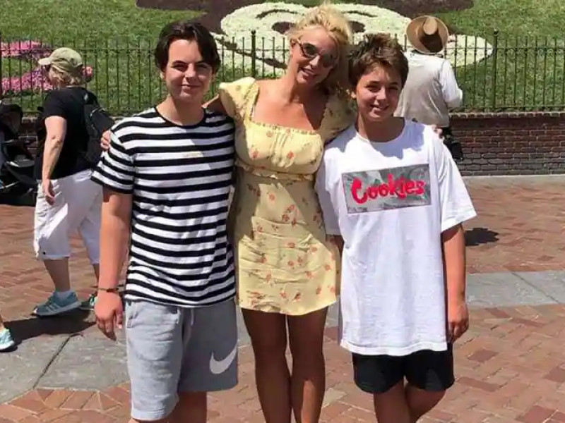 Unul dintre fiii lui Britney Spears rupe tăcerea și vorbește despre sănătatea ei mintală