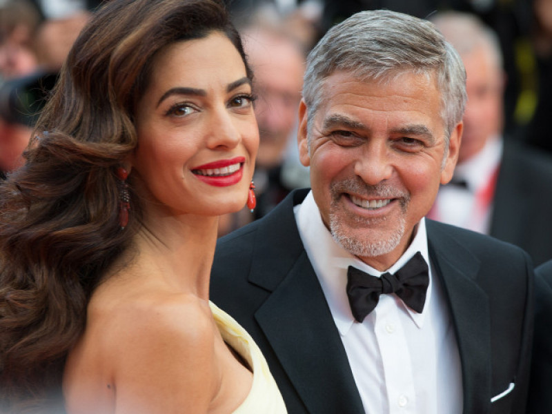 George și Amal Clooney confirmă fanilor că mariajul lor chiar este de poveste