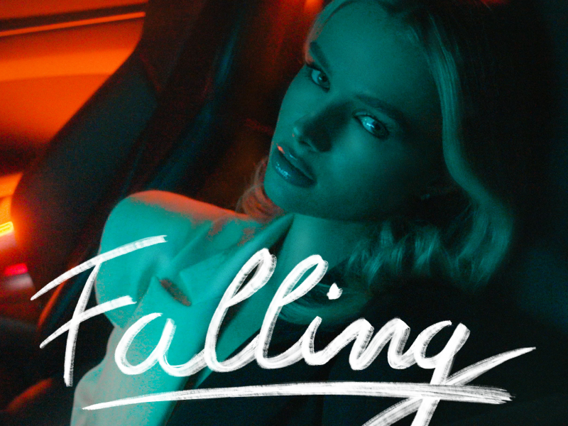 Eva Timush lansează "Falling", o piesă ca o plimbare noaptea cu mașina