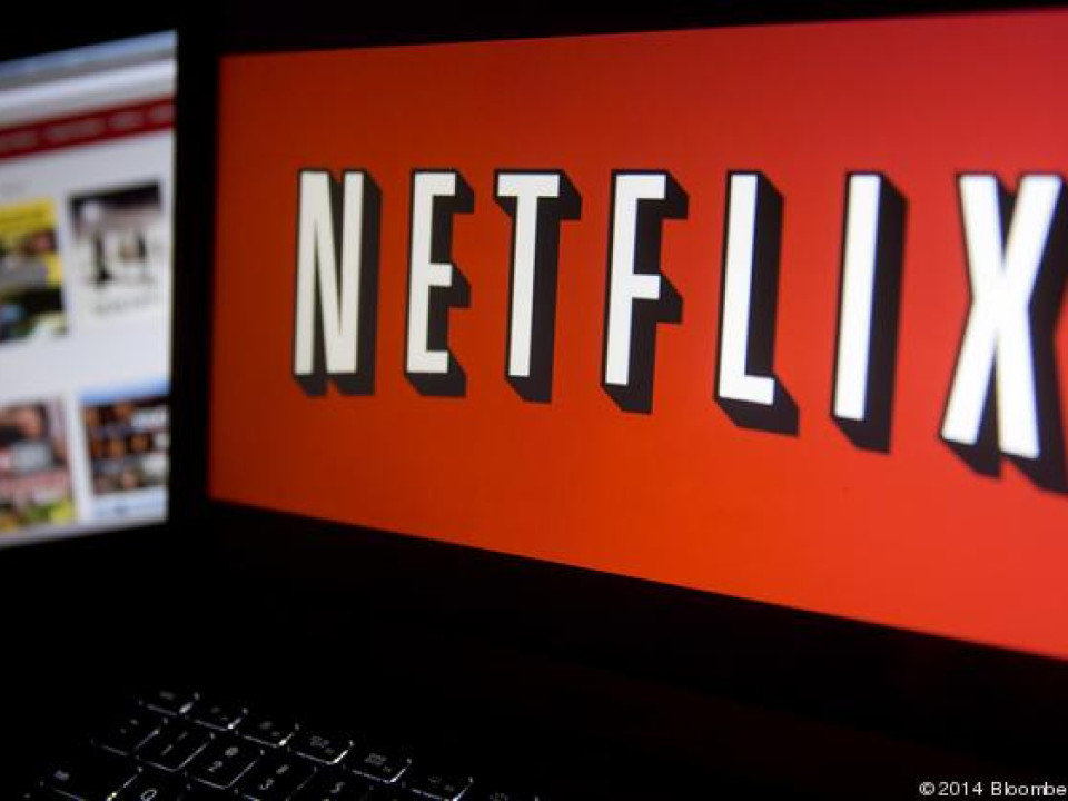 Netflix te va taxa în plus dacă împarți contul cu un prieten - măsura va intra în vigoare din 2023