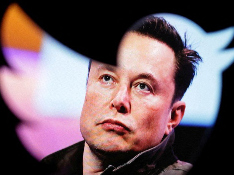 Elon Musk vrea să bage o taxă de 20 de dolari pe lună pentru bifa albastră de pe Twitter