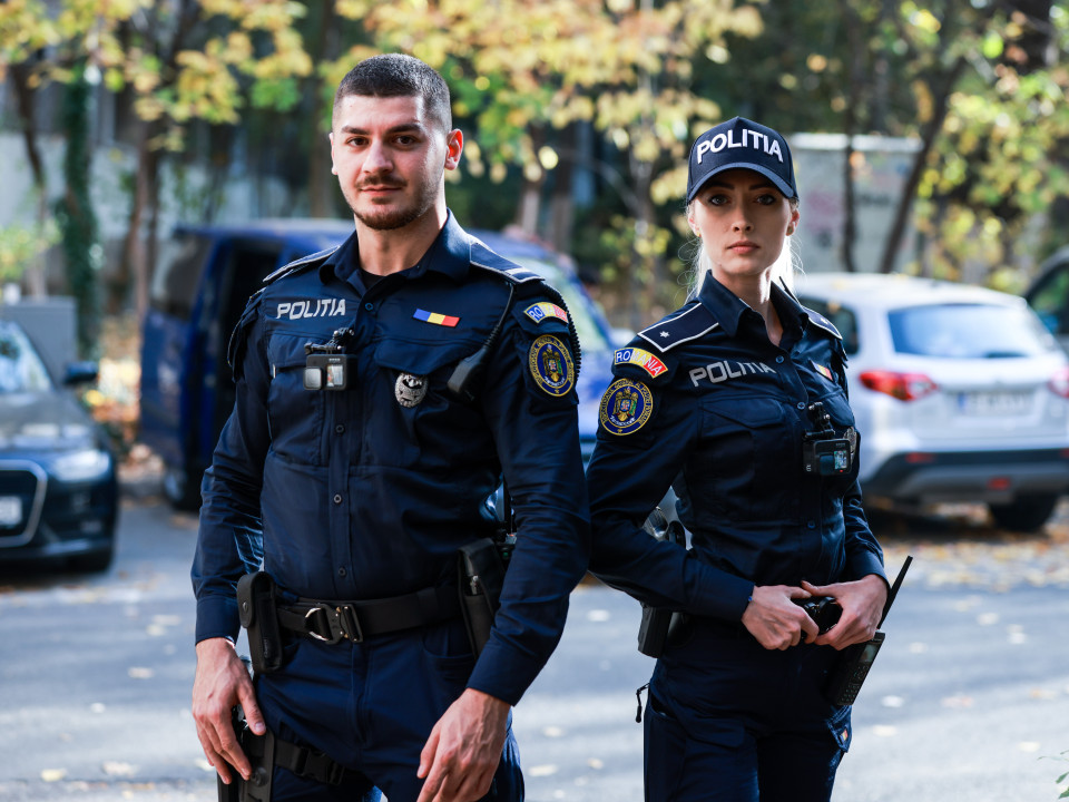 Opt polițiști români sunt protagoniștii noului serial AXN „Oamenii Legii”