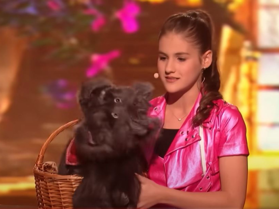 Ana-Maria Mărgean i-a impresionat pe jurații de la „America’s Got Talent: All Stars”. Românca de 13 ani a ajuns în finala show-ului