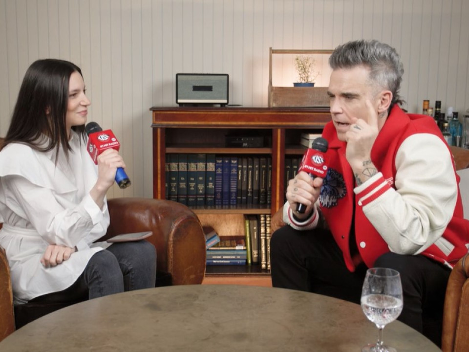 Robbie Williams, interviu în exclusivitate pentru Kiss FM România: „Vreau să continui această aventură! Mă distrez! Sunt un entertainer înnăscut!”