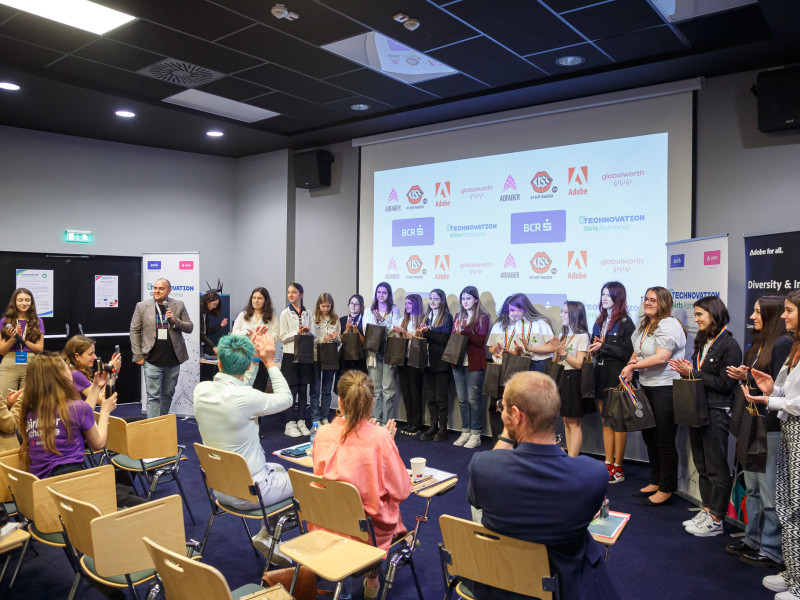 Elevele din România schimbă lumea cu ajutorul tehnologiei la cea de-a șasea ediție a competiției Technovation Girls