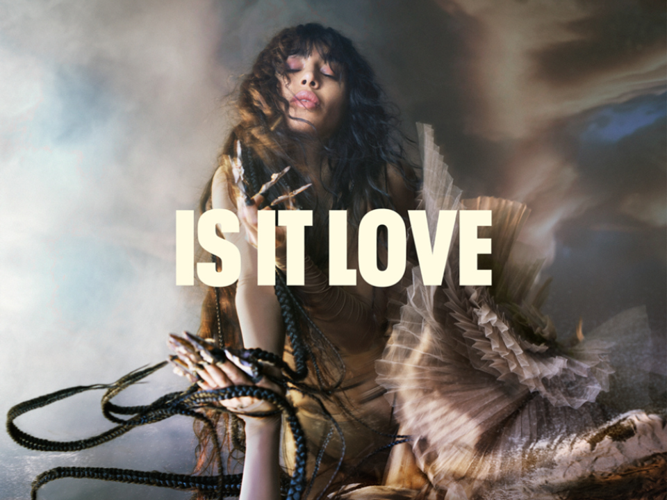 Loreen a lansat piesa „Is It Love”