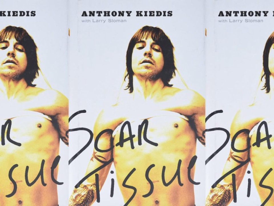 Un film biografic bazat pe viața solistului Anthony Kiedis de la Red Hot Chili Peppers este în lucru