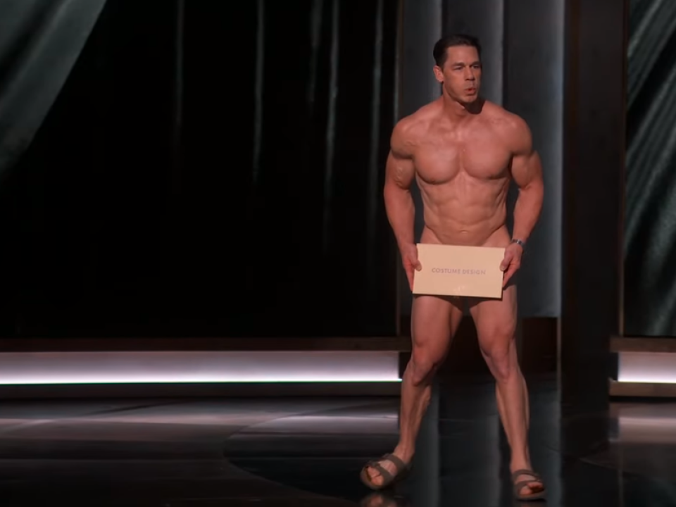 Actorul John Cena, complet dezbrăcat pe scena de la Premiile Oscar 2024
